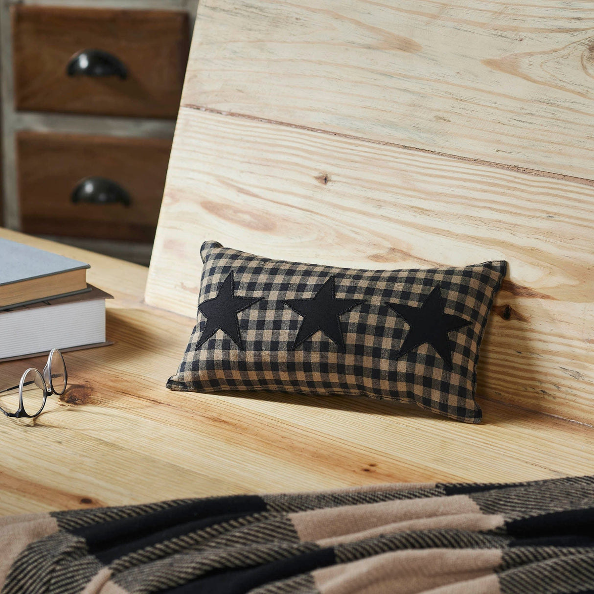Sandy Star Triple Pillow