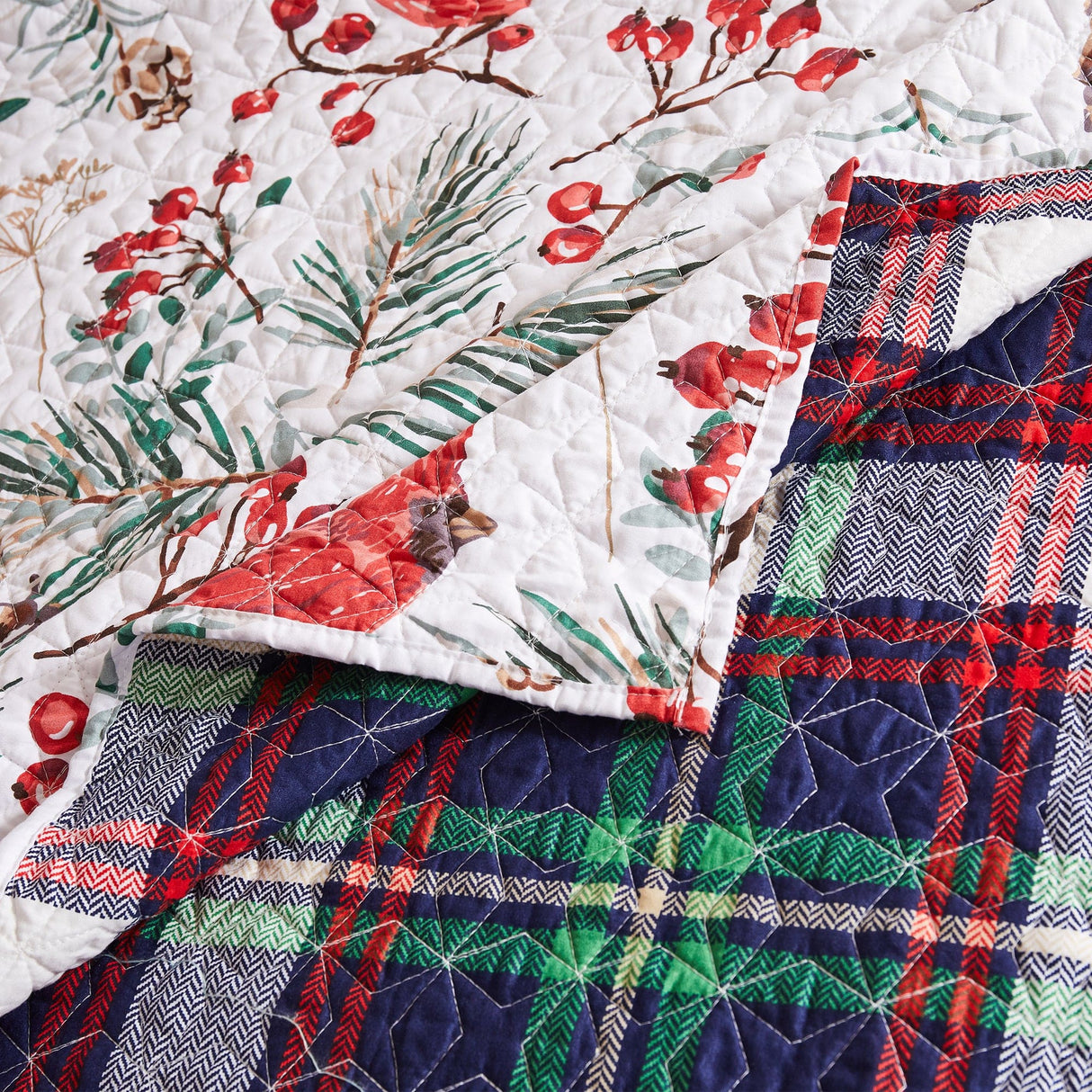 Cardinal Cottage Reversible Quilt Set