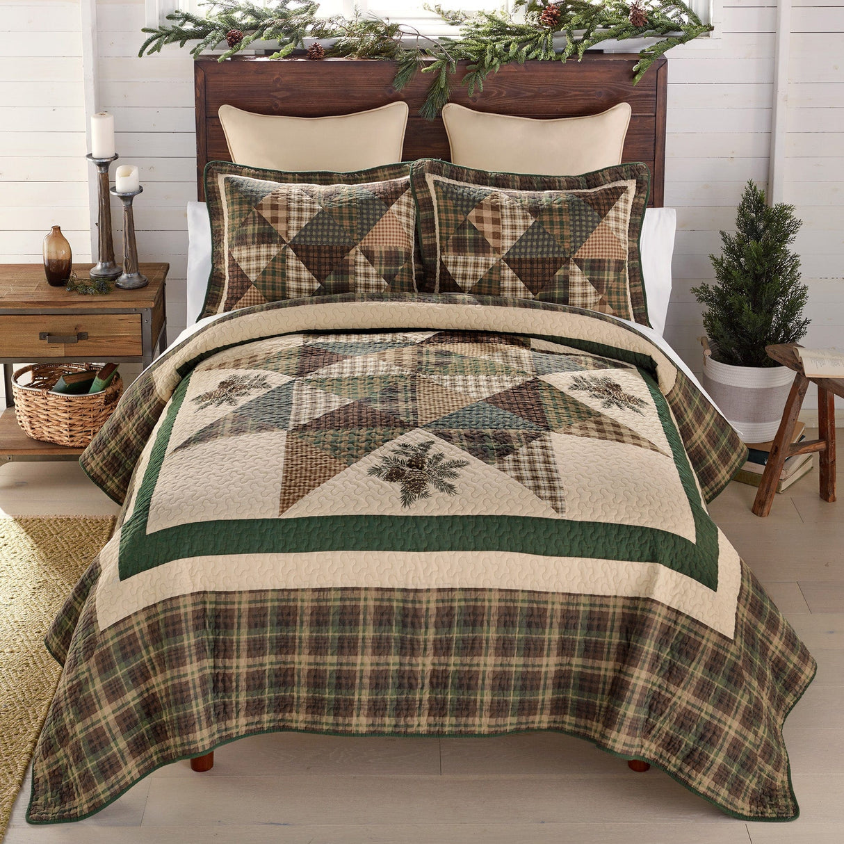 Plaid Star Pines Quilt Set