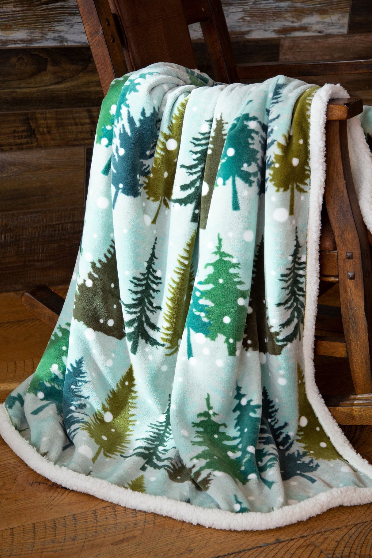 Snowfall Forest Plush Sherpa Throw
