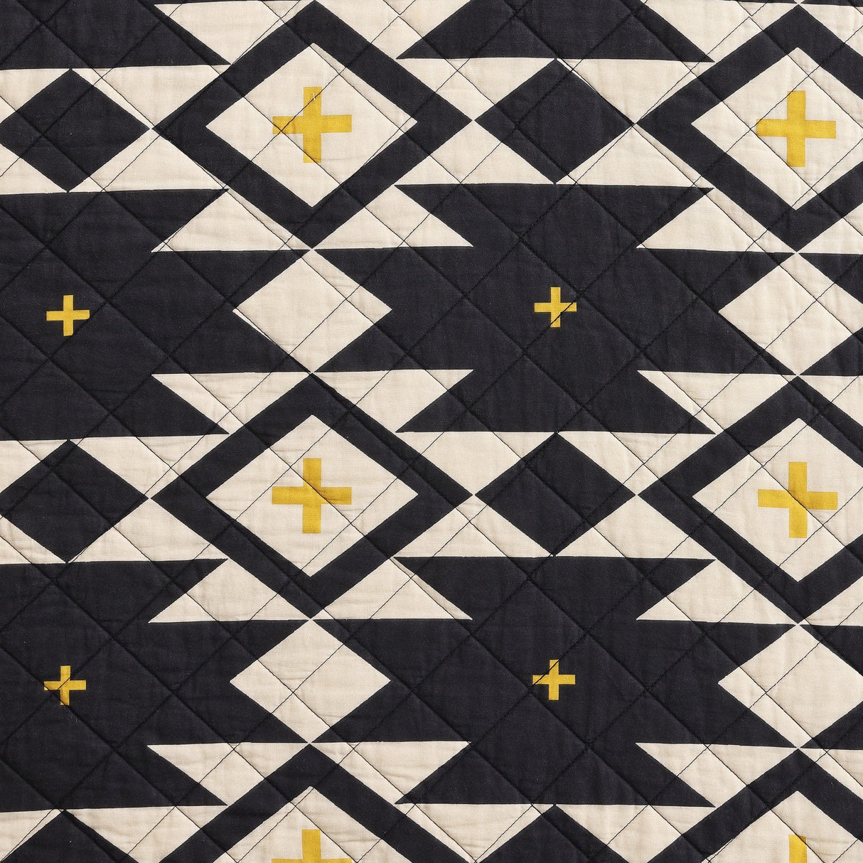 Black Sands Quilt Set