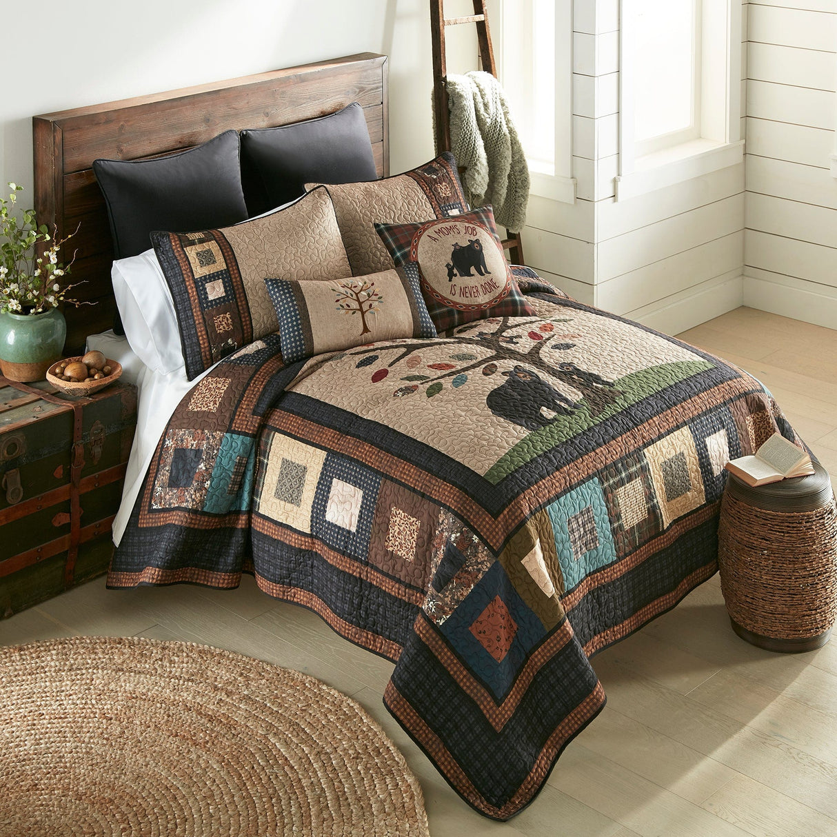 Paws & Pines Quilt Set