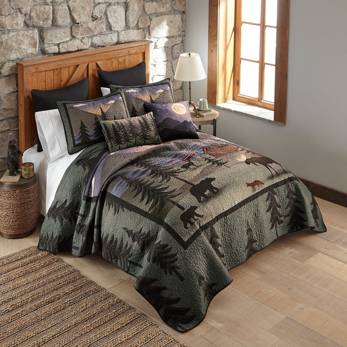 Wildlife Gathering Quilt Set