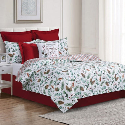Holiday Pines Quilt Set