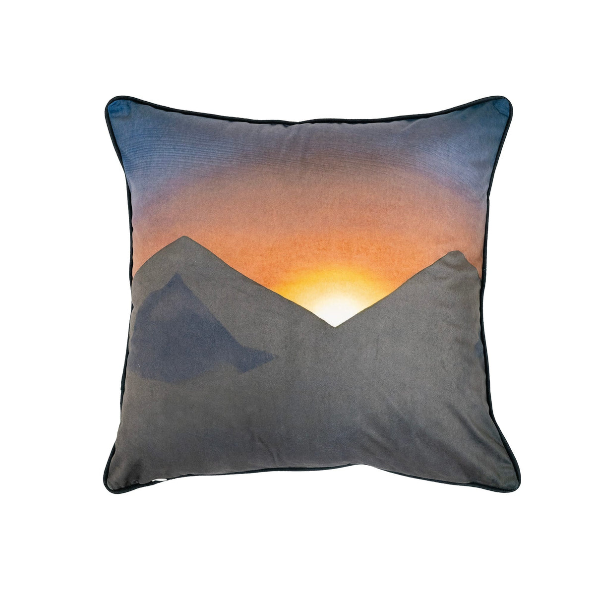 Wildlife Gathering Pillow Set