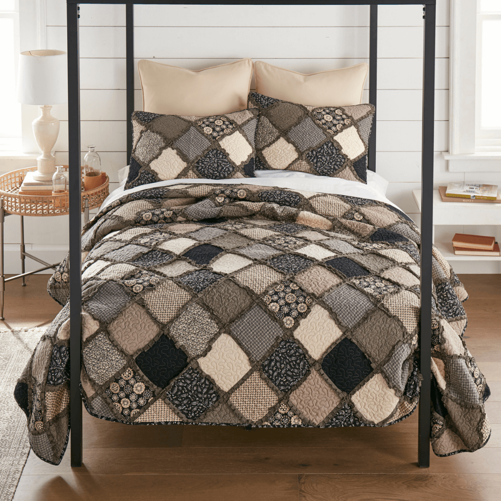 Concord Quilt Set