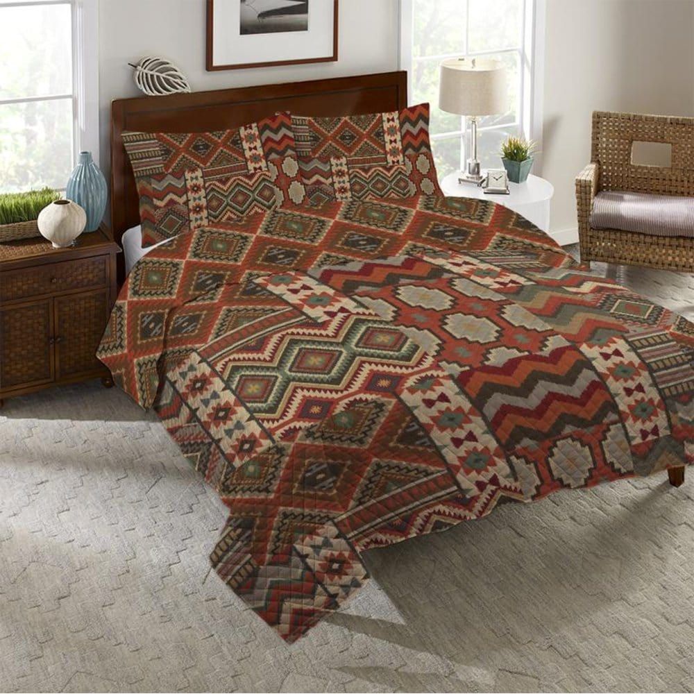Oro Valley Reversible Quilt Set