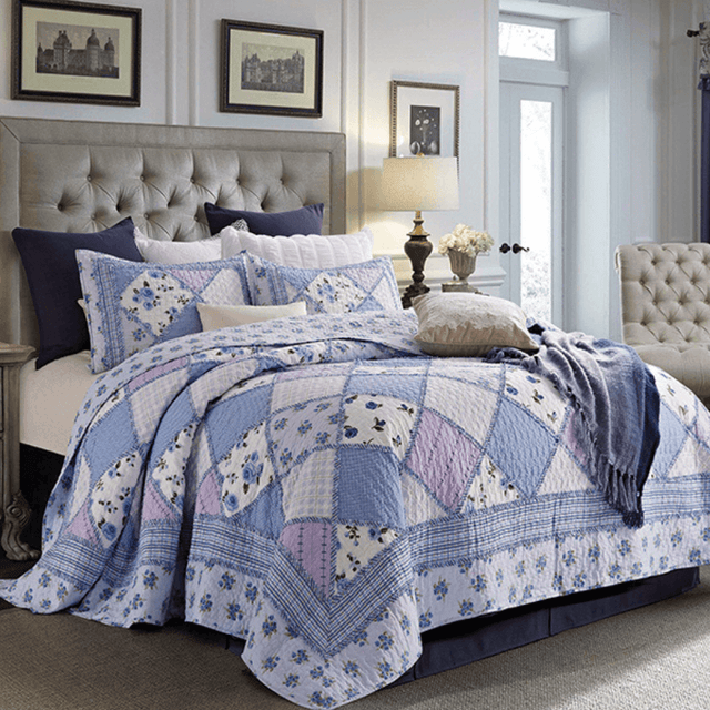 Lavender Garden Quilt Set