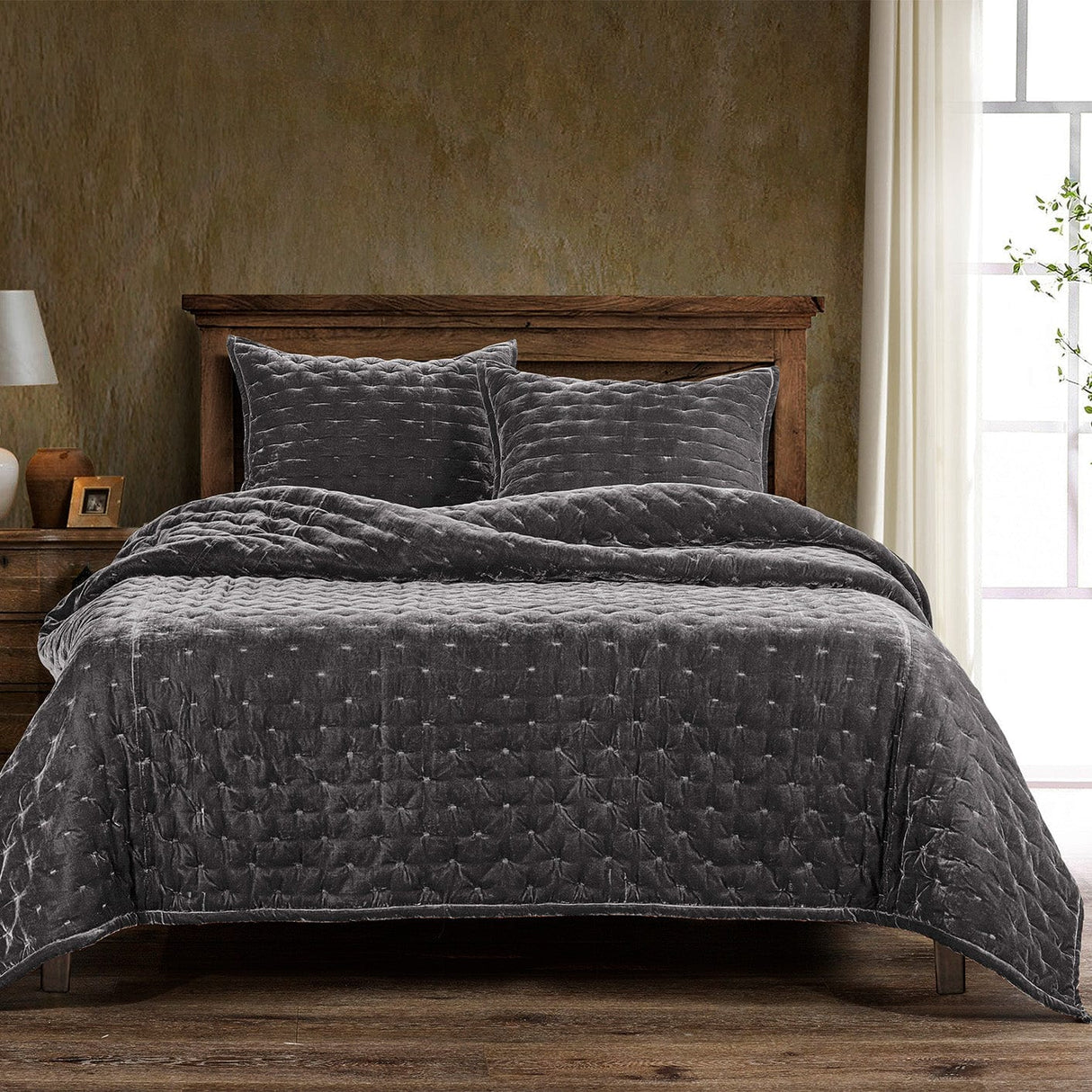 Velvet Lodge Quilt Collection