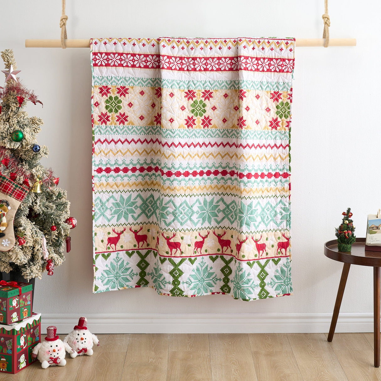 North Pole Throw