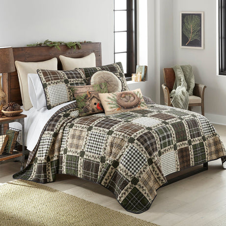 Heritage Pine Quilt Set