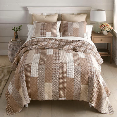 Hopscotch Plaid Quilt Set