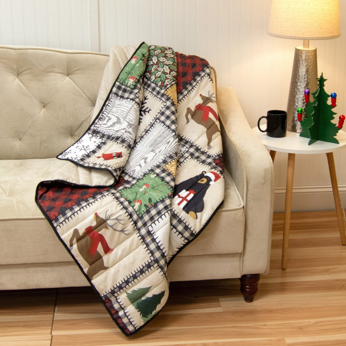 Holiday Cottage Throw